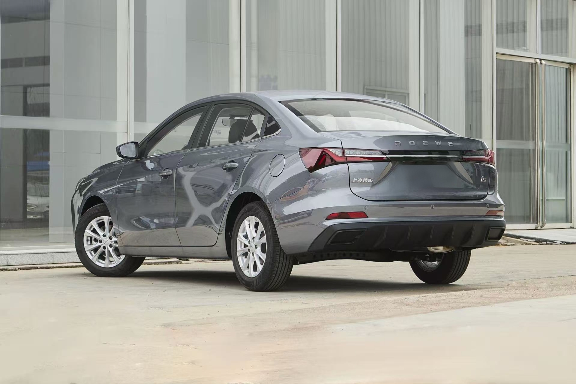 ROEWE i5